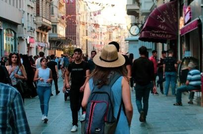 Qual é a Renda Média do Brasileiro? Veja Onde Você Está na Pirâmide Social