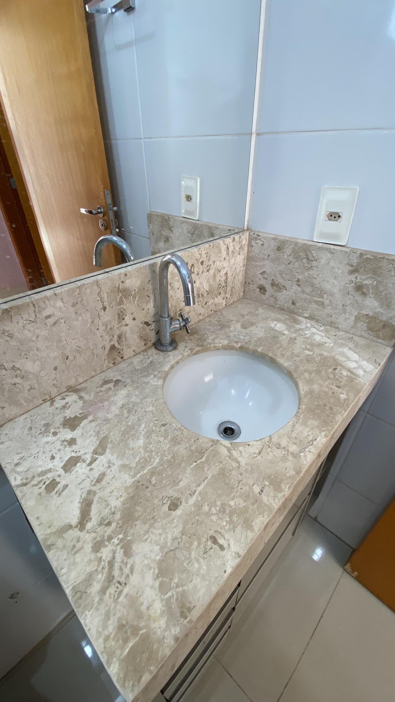 Apartamento à Venda no Altos do Coxipó em Cuiabá com 2 Quartos, Planejados e Ar-Condicionado