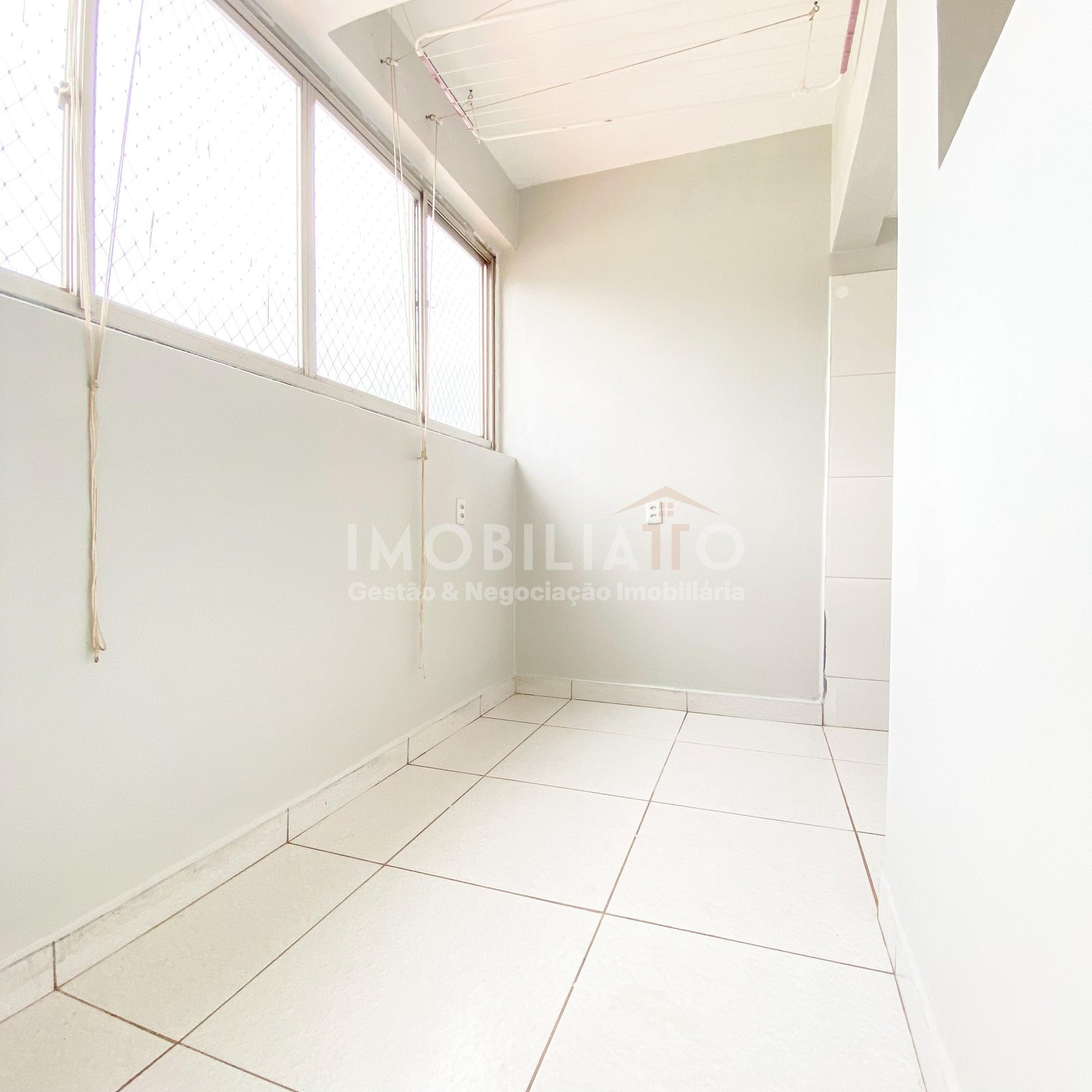 Apartamento com Planejados para Alugar no Bairro Araés – R$ 3.000,00 com IPTU e Condomínio