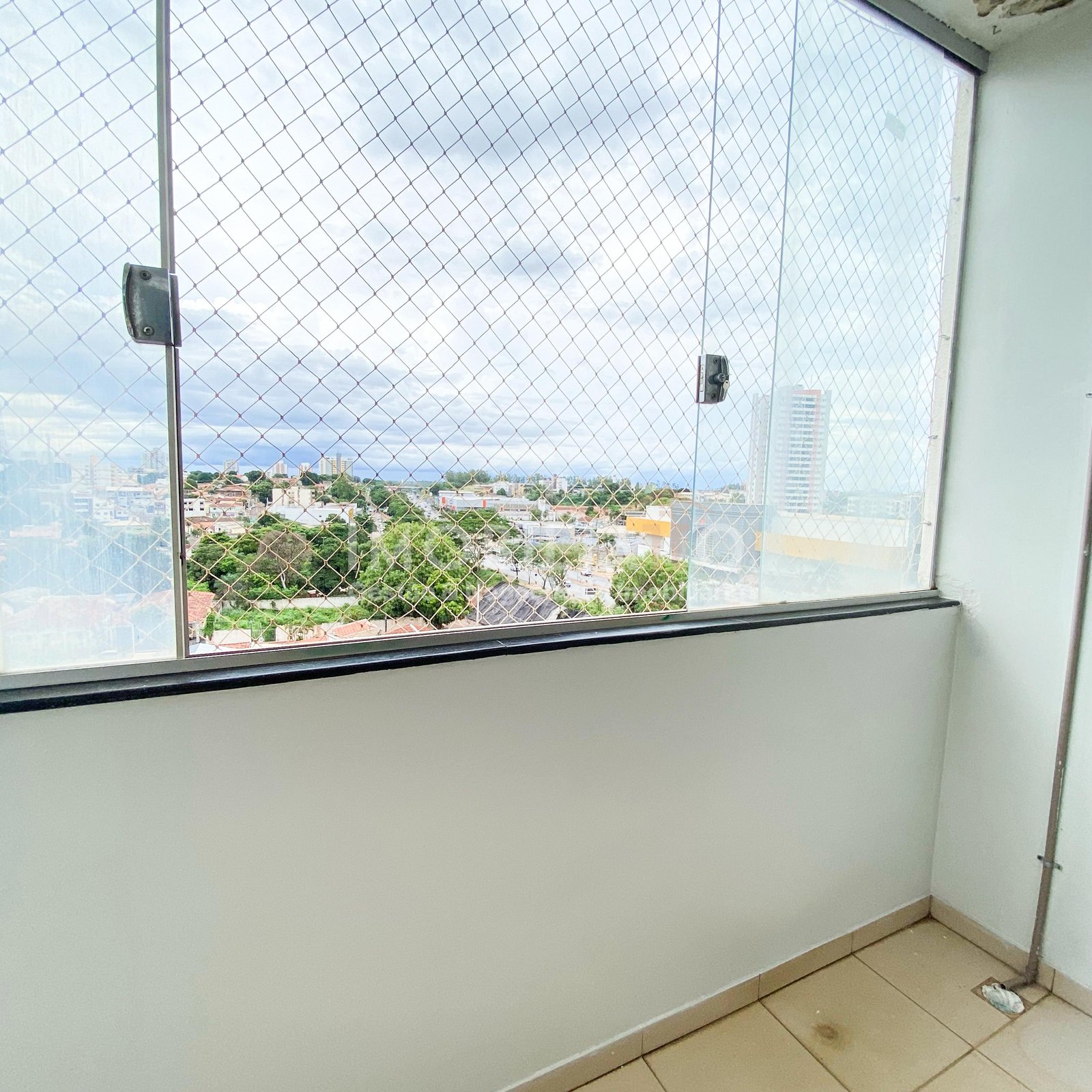 Apartamento com Planejados para Alugar no Bairro Araés – R$ 3.000,00 com IPTU e Condomínio