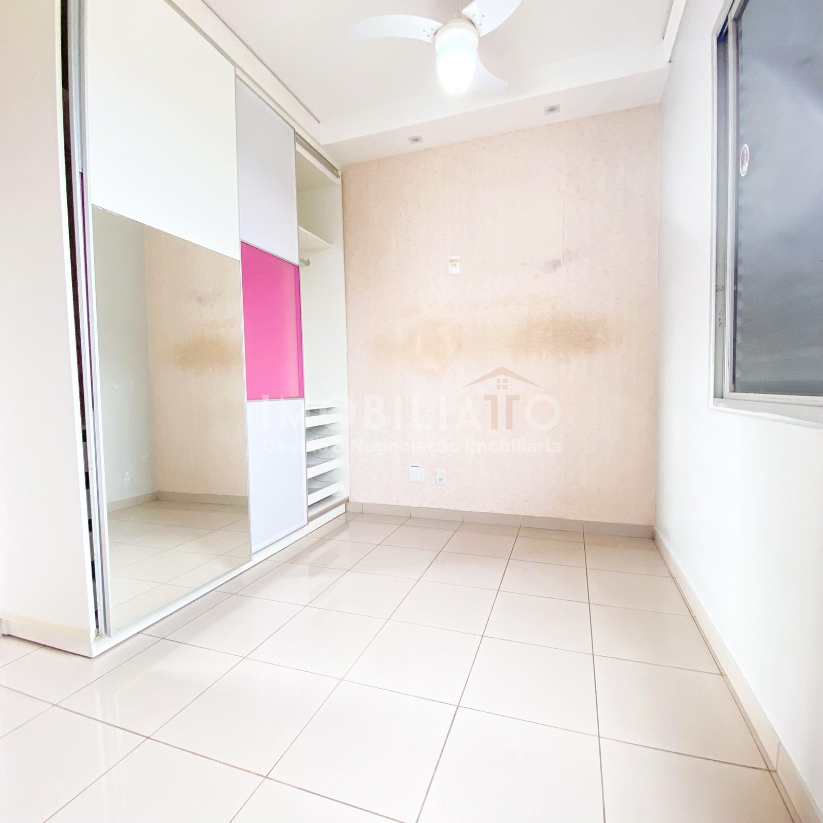 Apartamento com Planejados para Alugar no Bairro Araés – R$ 3.000,00 com IPTU e Condomínio