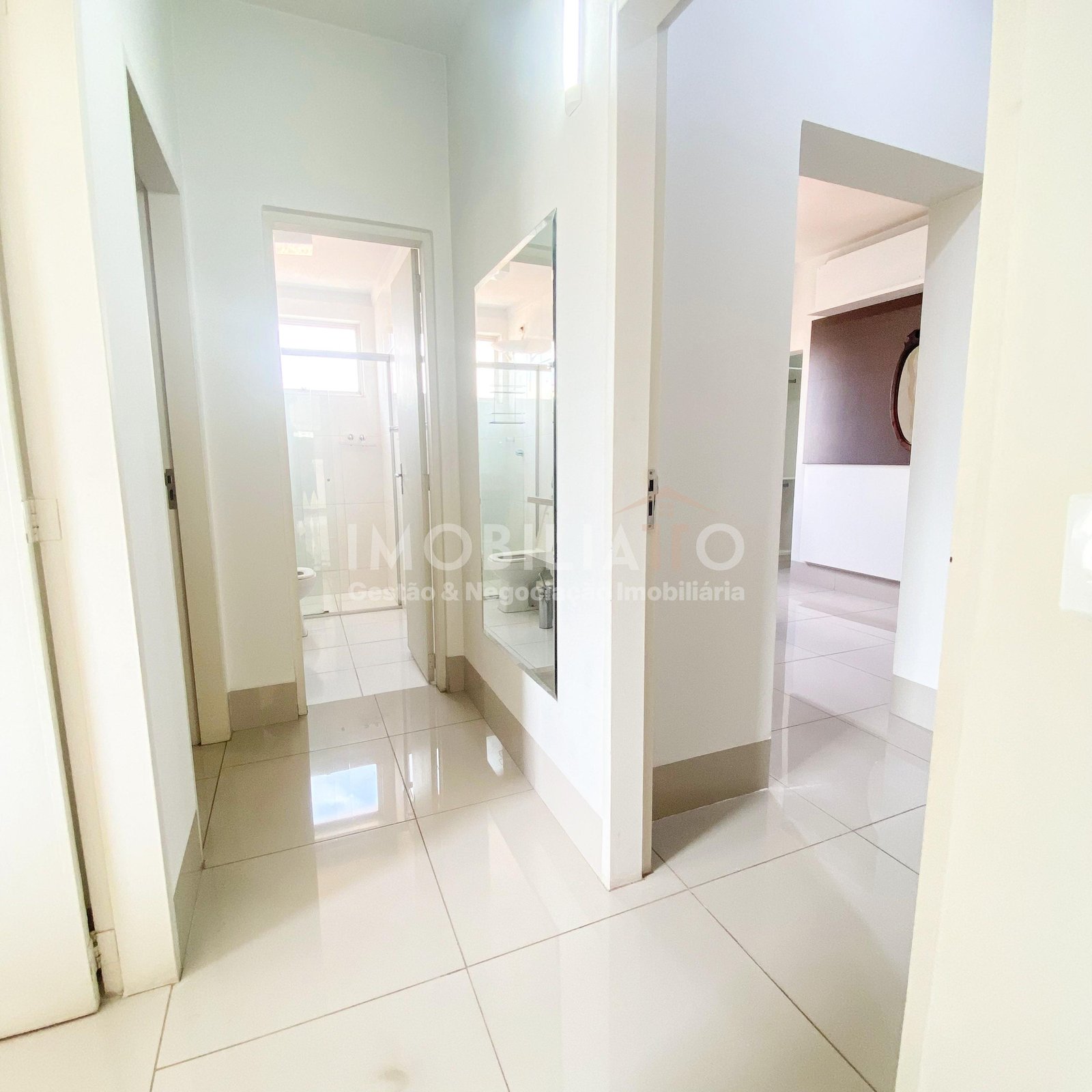 Apartamento Mobiliado para Alugar no Bairro Araés com IPTU e Condomínio INCLUSO