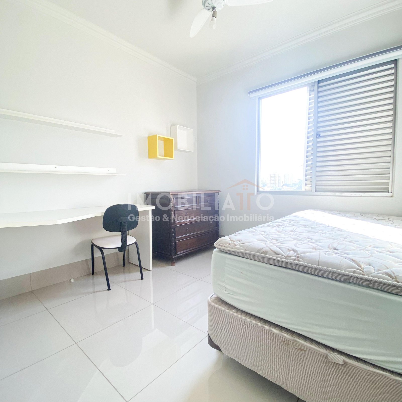 Apartamento Mobiliado para Alugar no Bairro Araés com IPTU e Condomínio INCLUSO