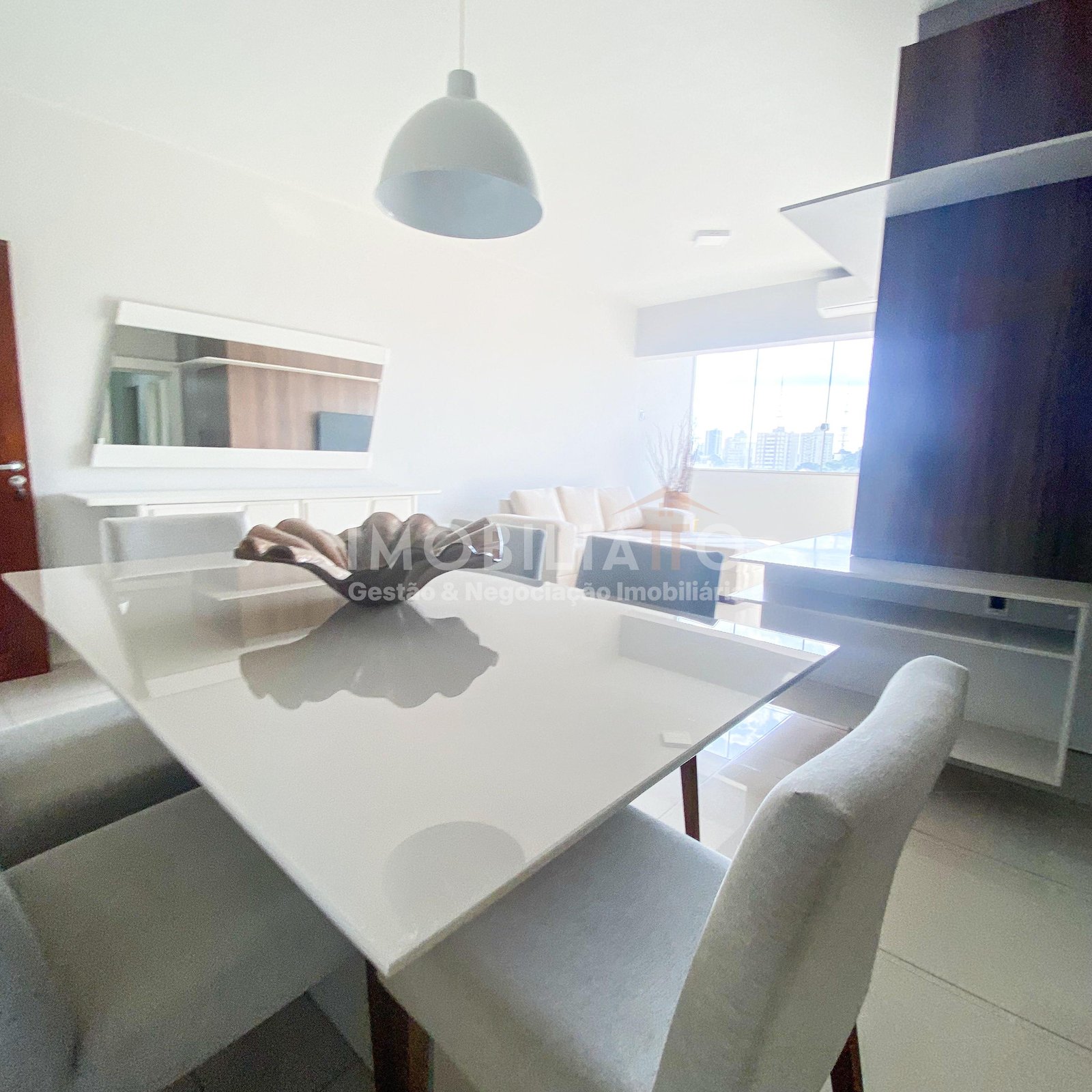 Apartamento Mobiliado para Alugar no Bairro Araés com IPTU e Condomínio INCLUSO
