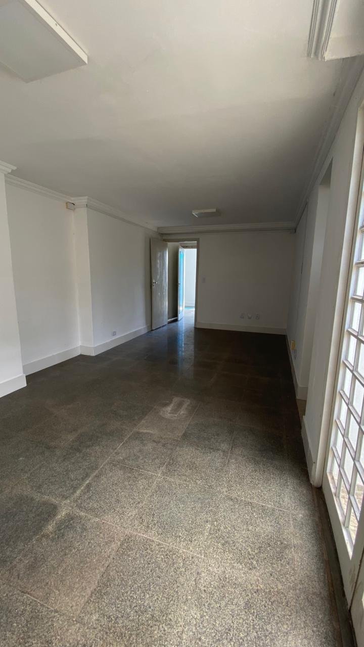 Imóvel comercial à venda na Av. Major Gama em Cuiabá – 615m², 20 salas e 12 banheiros