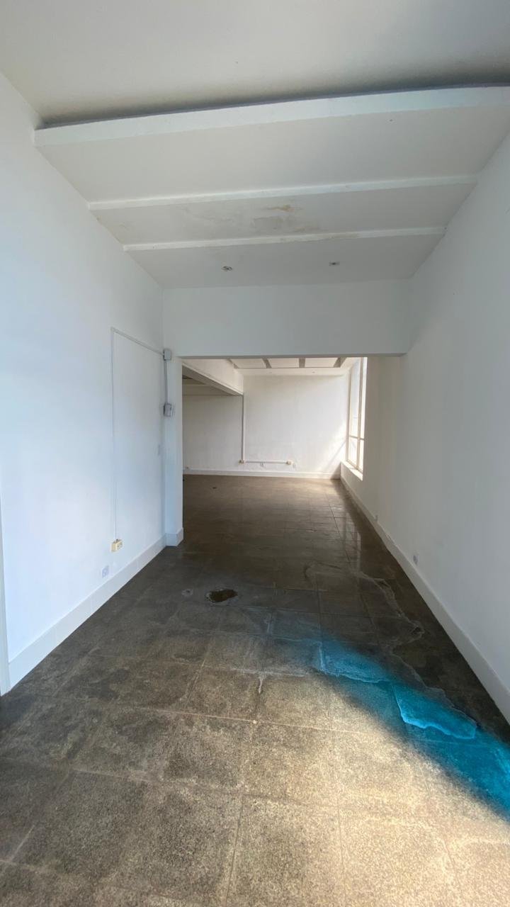 Imóvel comercial à venda na Av. Major Gama em Cuiabá – 615m², 20 salas e 12 banheiros