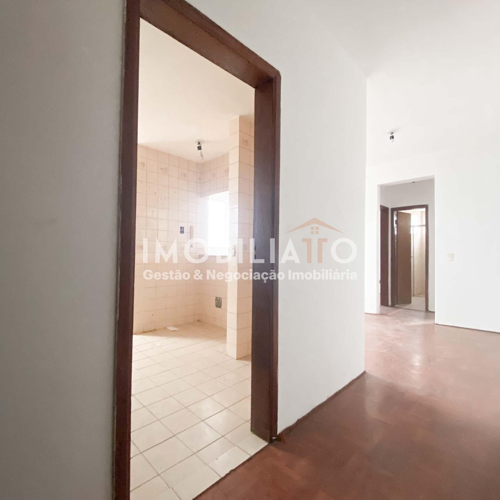 Apartamento à venda na Cidade Alta em Cuiabá - 2 quartos, 150m da Arena Pantanal