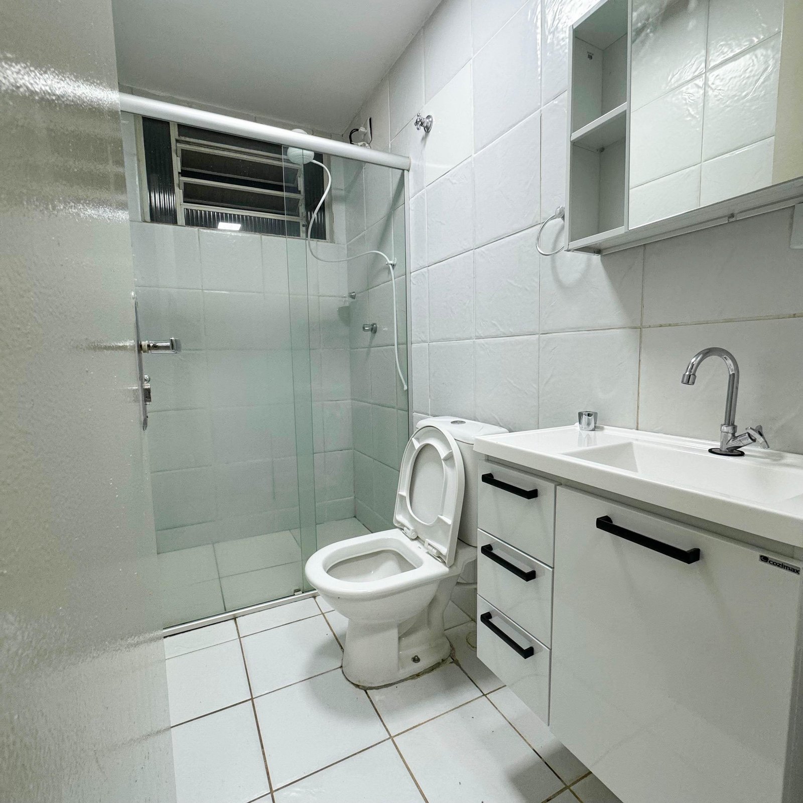 Apartamento todo reformado ao lado da arena pantanal