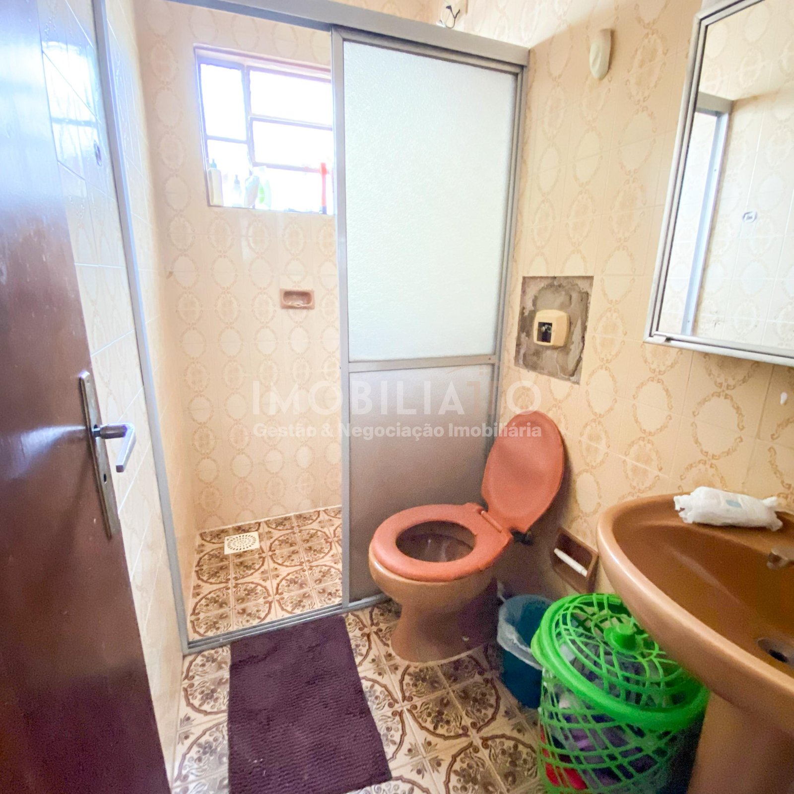 Casa com Piscina à Venda no Jardim Burity – 3 Quartos, 300m² – R$ 249 Mil