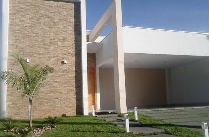 Casa térrea à venda no Condomínio Belvedere I em Cuiabá – 3 suítes, piscina e área gourmet climatizada