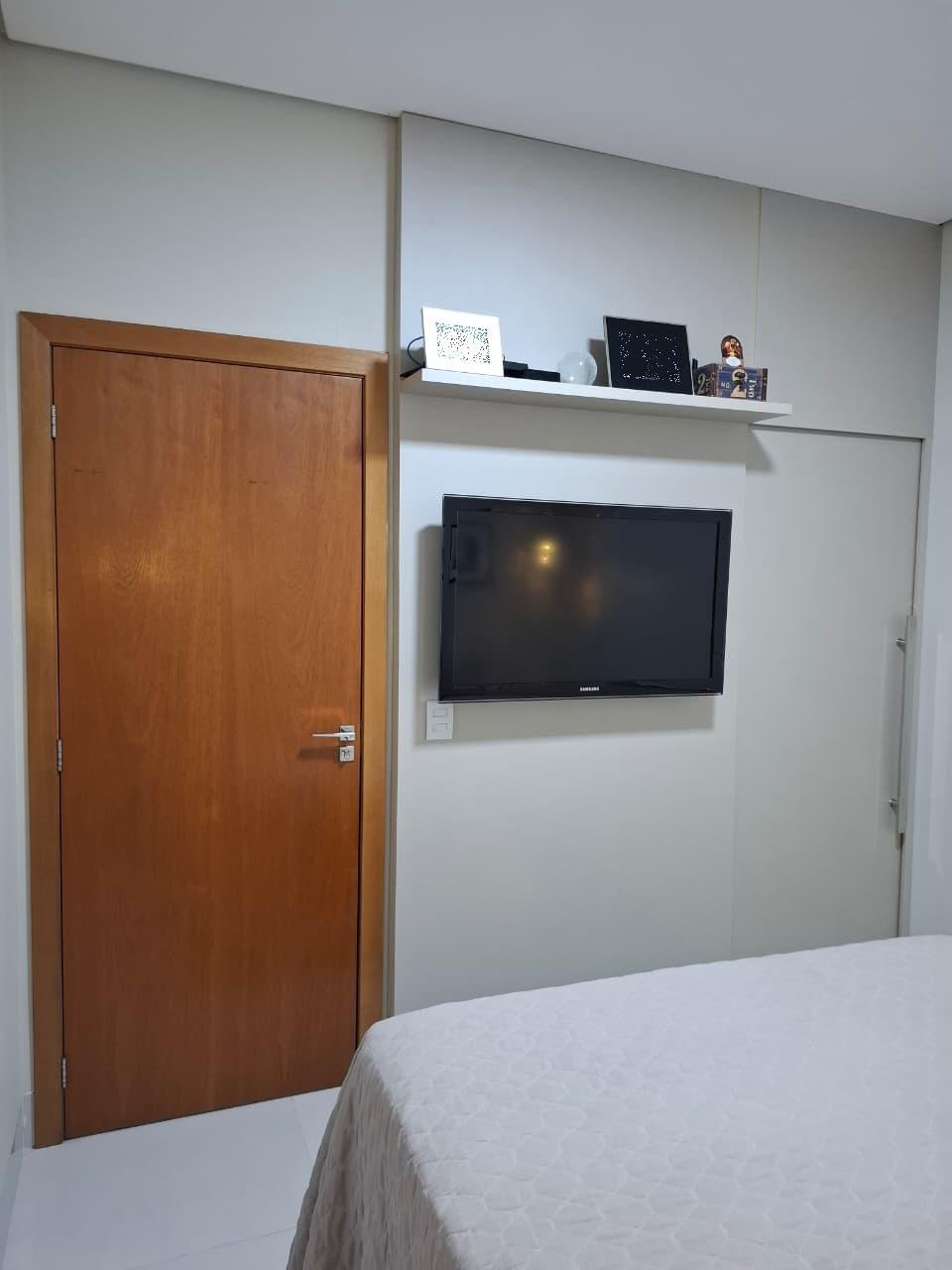 Casa de alto padrão à venda no Condomínio Primor das Torres em Cuiabá – 3 quartos, porteira fechada e energia solar