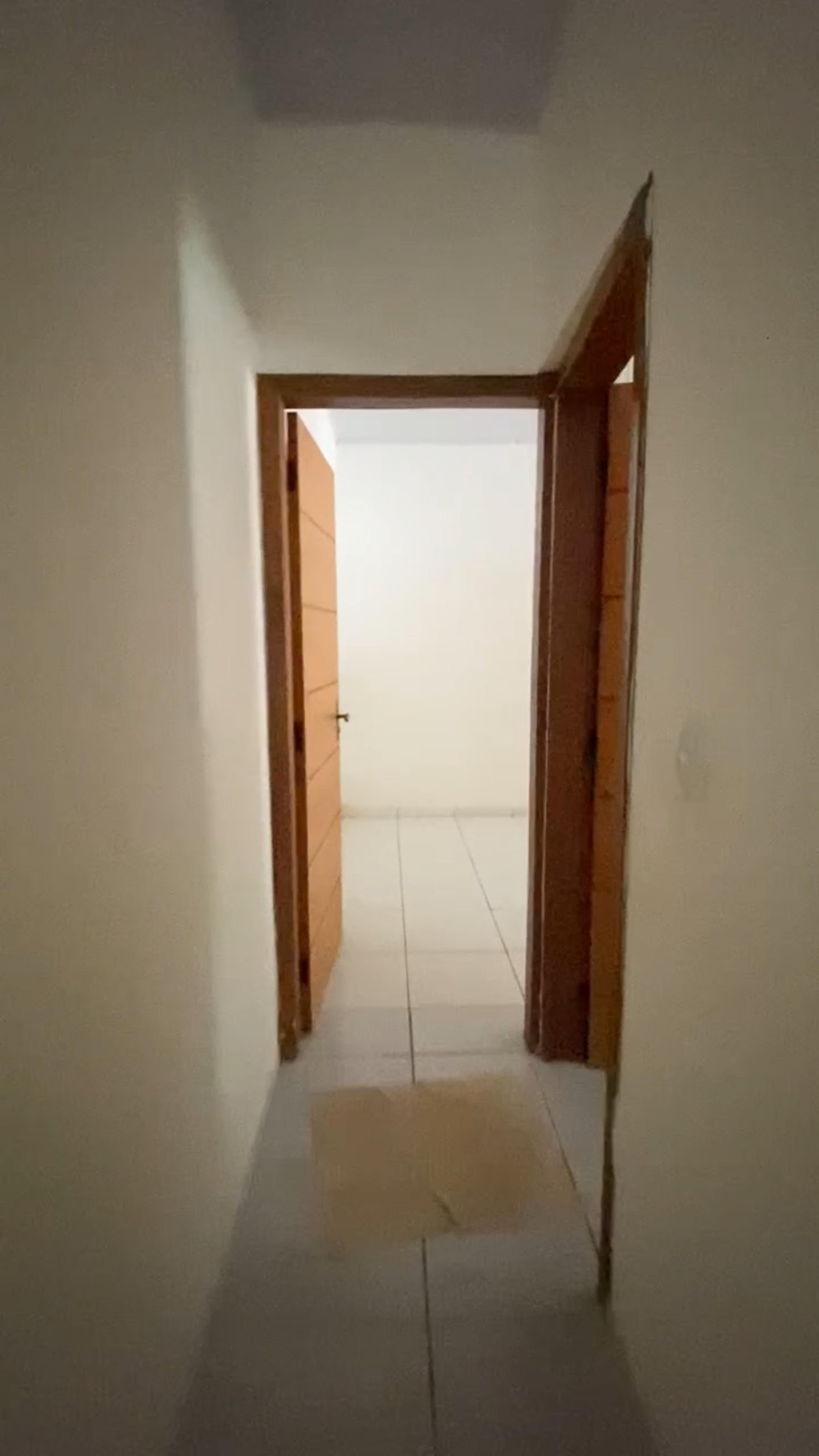 Casa à Venda no Santa Cruz II em Cuiabá – 2 Quartos (1 Suíte), Área Gourmet e 2 Edículas