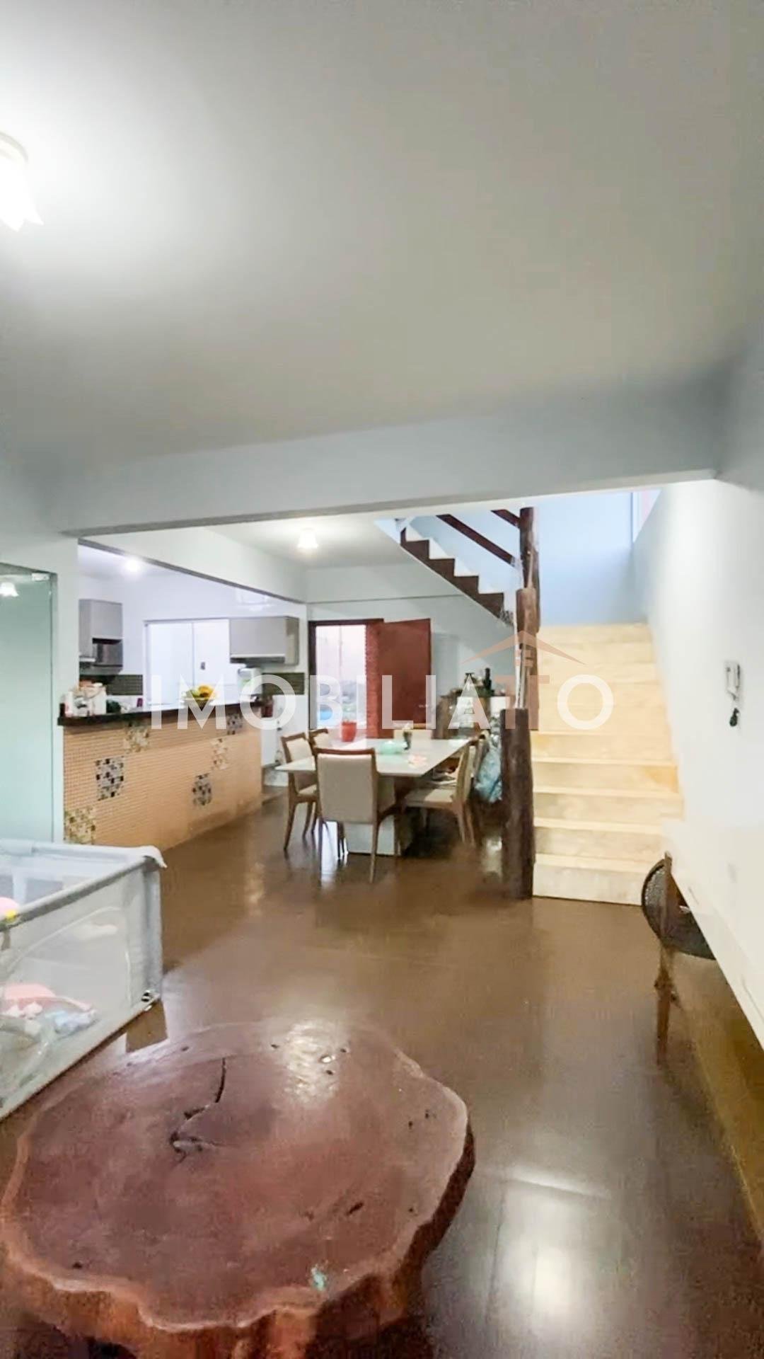 Sobrado Imponente à Venda no Bairro Santa Cruz 2 – 4 Suítes, Piscina e Área Gourmet – Cuiabá