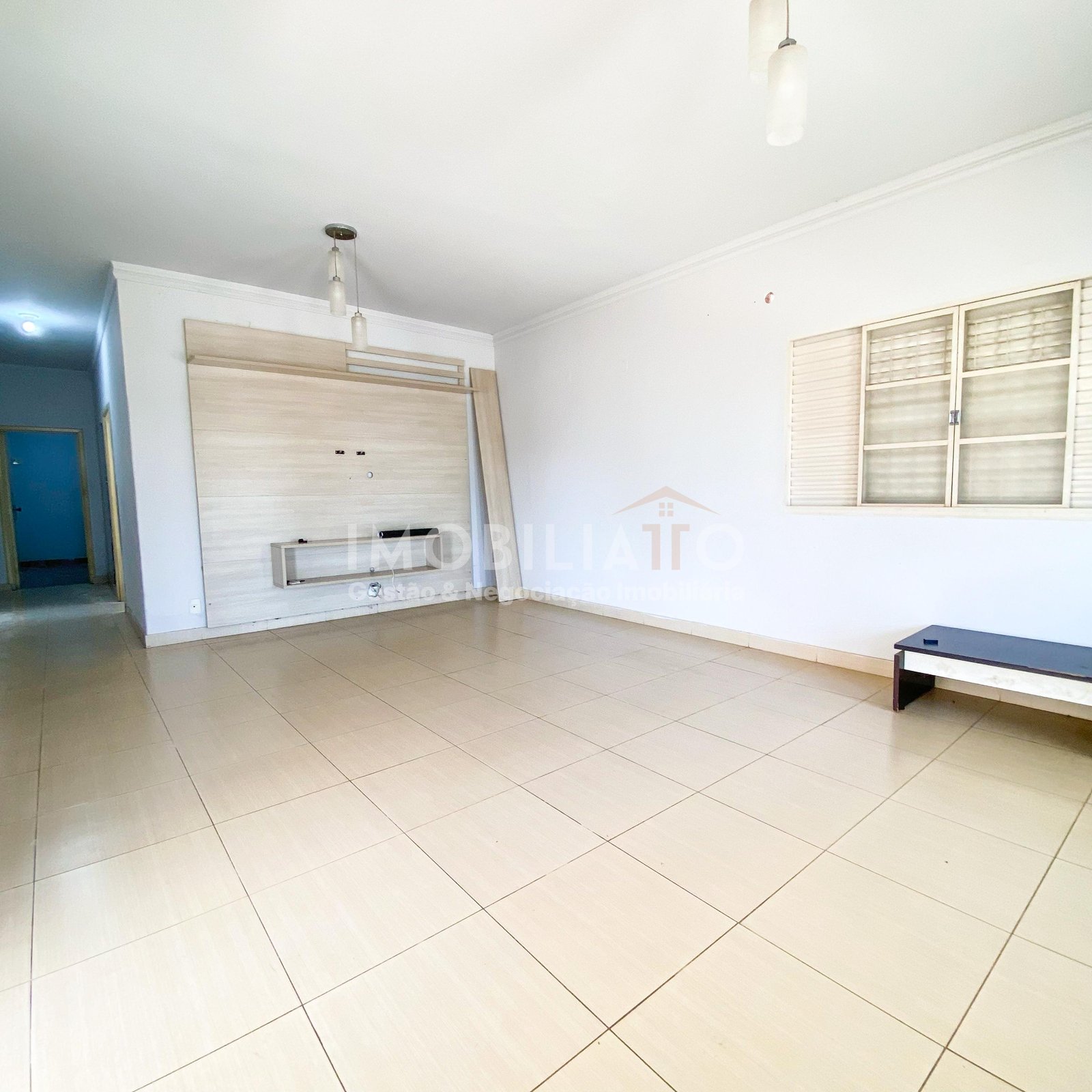 Casa à Venda no Jardim das Américas, Várzea Grande – 3 Quartos, 360m²
