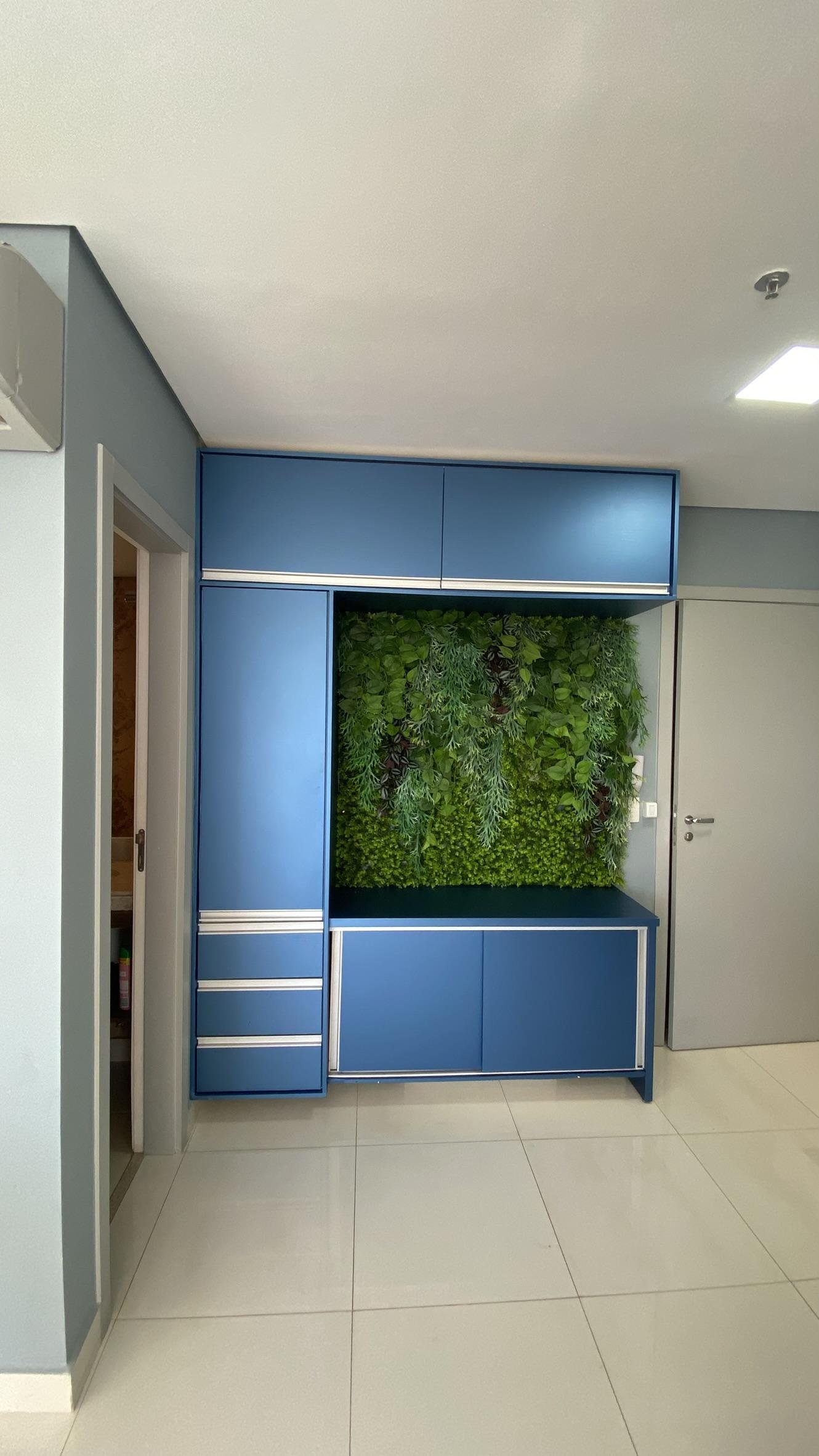 Sala Comercial para Locação no Edifício Helbor Cuiabá - Escritório Completo no 7º Andar