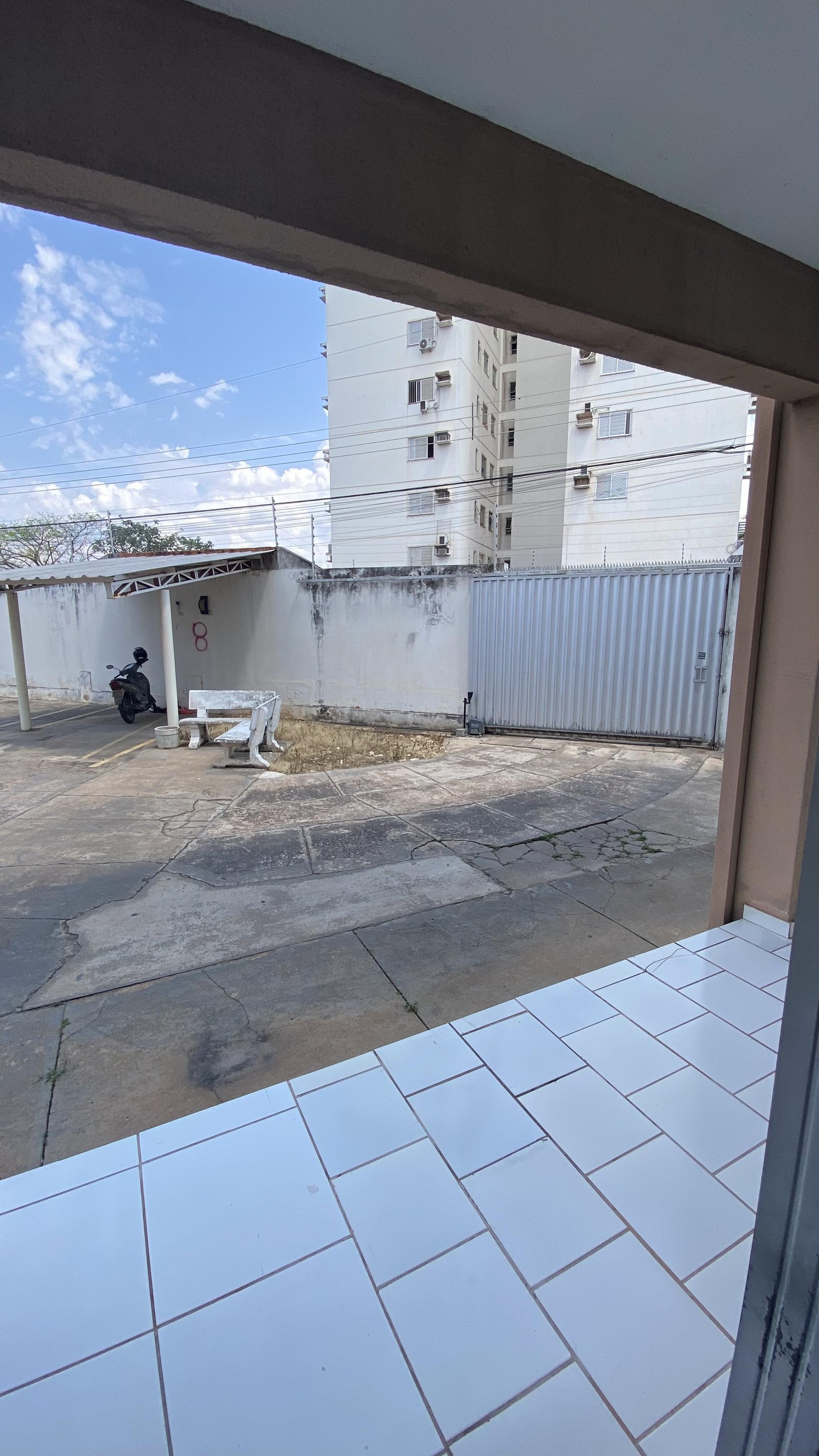 Apartamento para alugar no Araés em Cuiabá – 1 quarto grande, sala ampla e 1 vaga