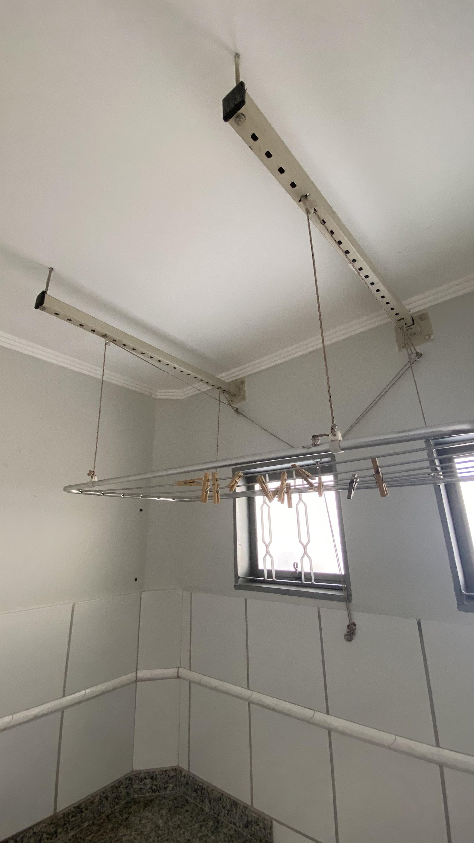 Apartamento para alugar no Araés em Cuiabá – 1 quarto grande, sala ampla e 1 vaga