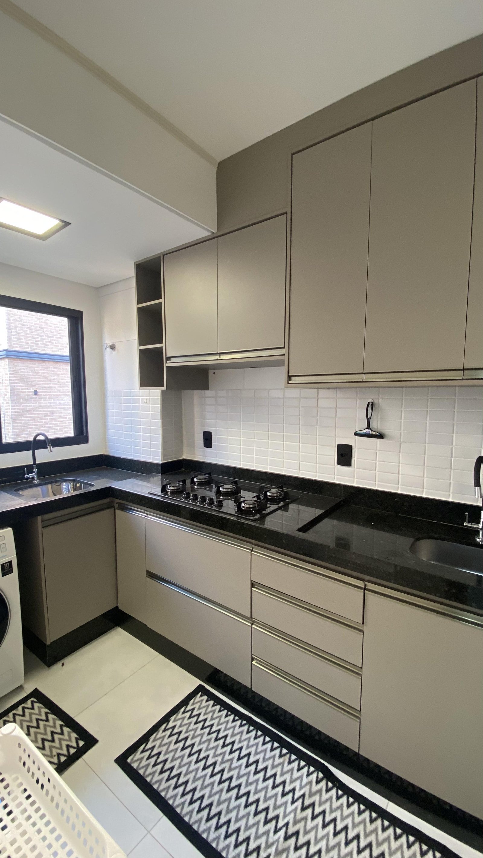 Apartamento mobiliado para locação no Condomínio Bela Marina em Cuiabá – 2 quartos e 2 vagas