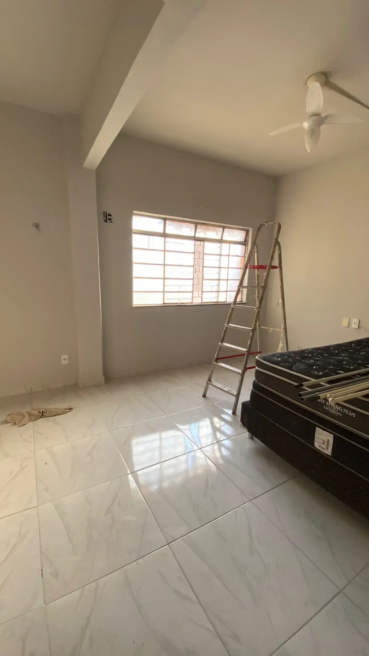 Apartamento térreo para locação no Centro Sul em Cuiabá – 2 quartos grandes e 1 vaga
