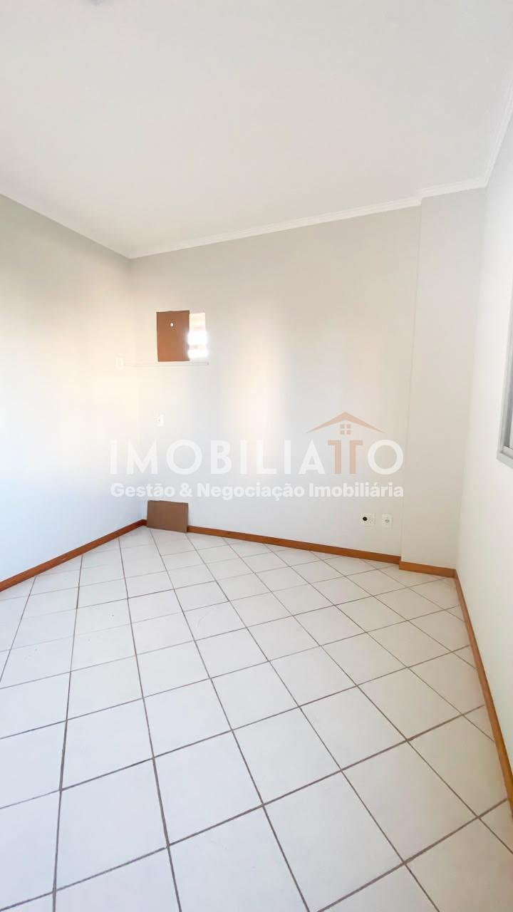 Apartamento à venda no Edifício Villa Santander em Cuiabá – 3 quartos, suíte e varanda ampla