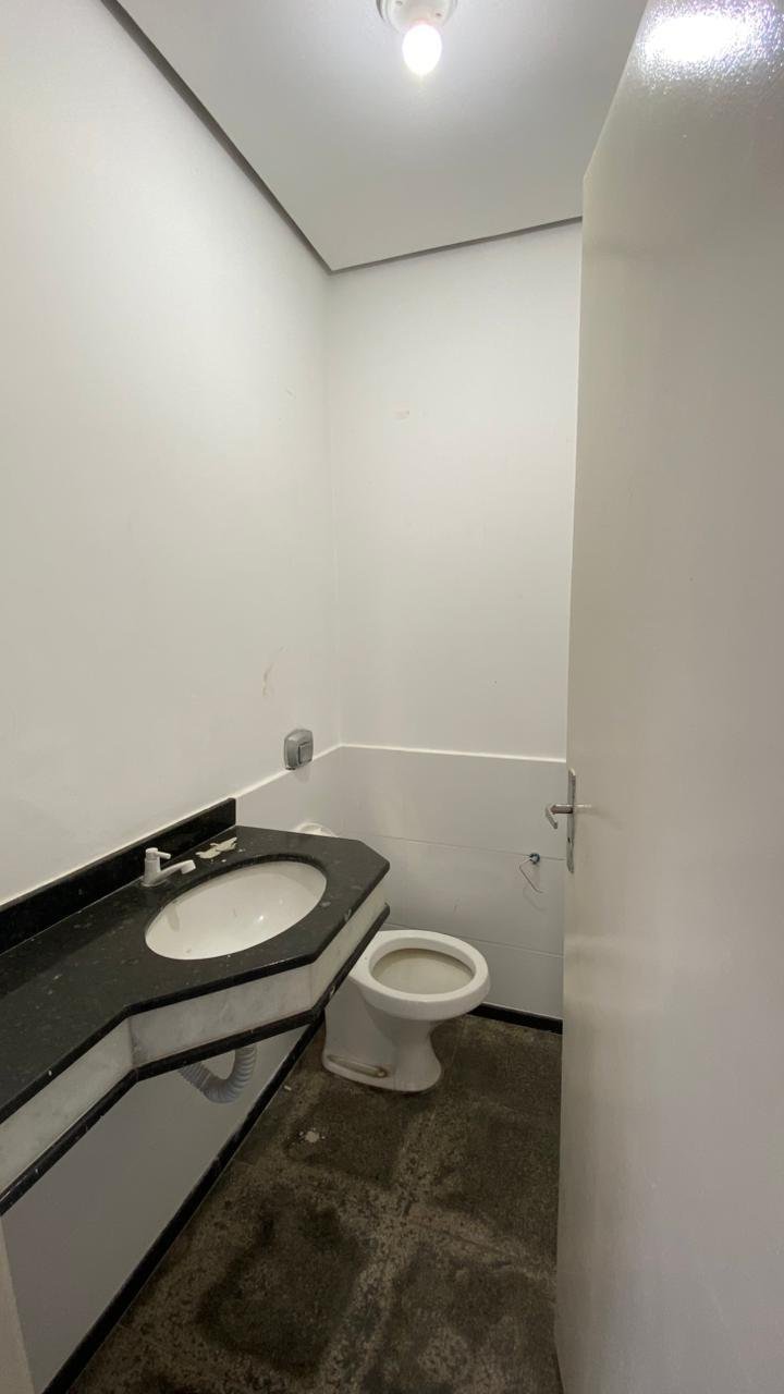 Imóvel comercial à venda na Av. Major Gama em Cuiabá – 615m², 20 salas e 12 banheiros