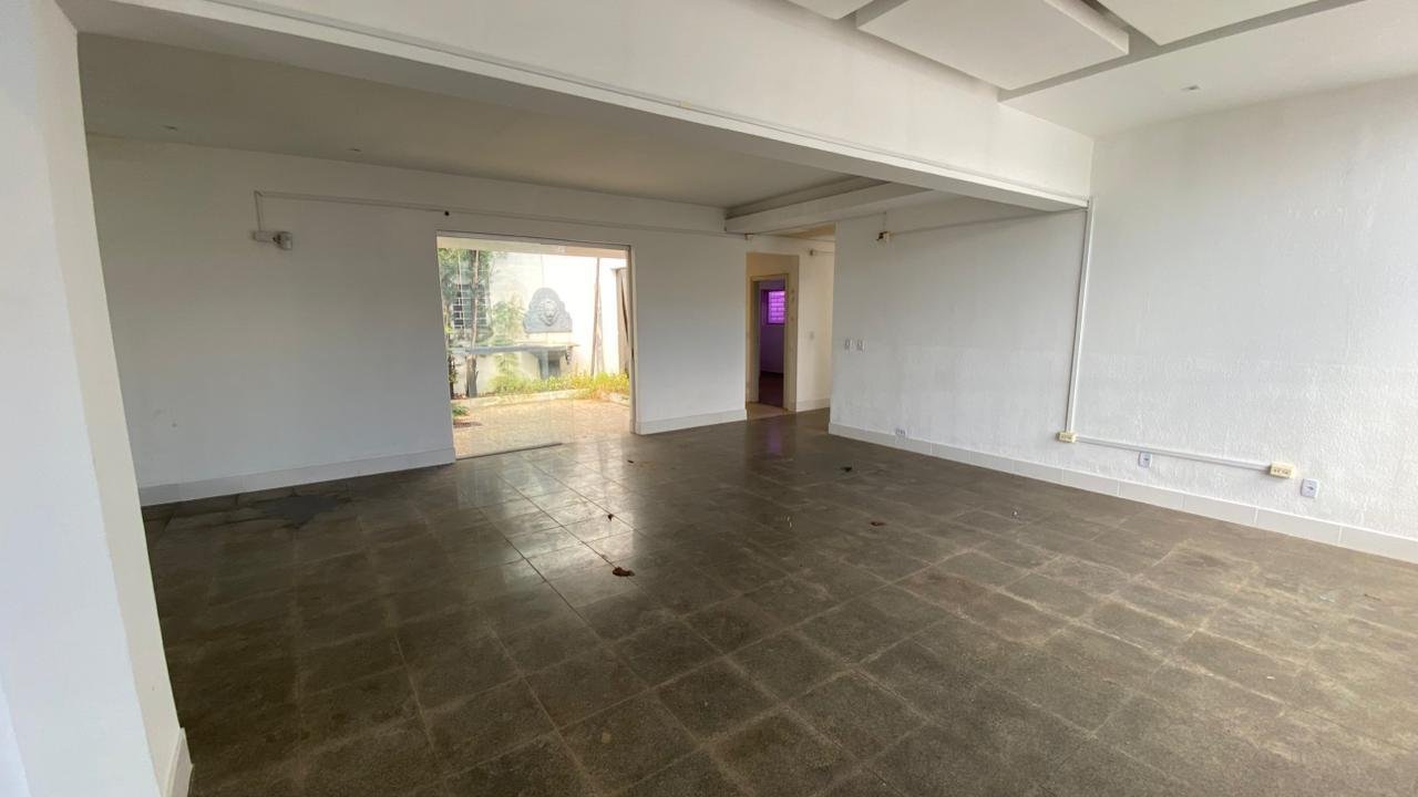 Imóvel comercial à venda na Av. Major Gama em Cuiabá – 615m², 20 salas e 12 banheiros