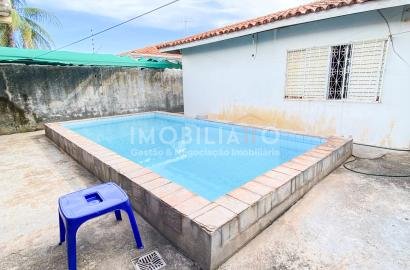 Casa com Piscina à Venda no Jardim Burity – 3 Quartos, 300m² – R$ 249 Mil