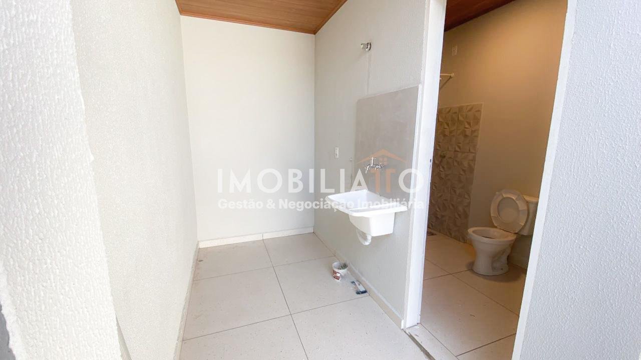 Casa à venda no Jardim Universitário em Cuiabá - 3 quartos, piscina e área gourmet