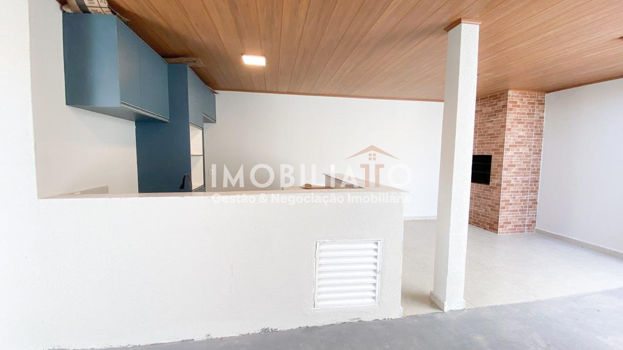 Casa à venda no Jardim Universitário em Cuiabá - 3 quartos, piscina e área gourmet