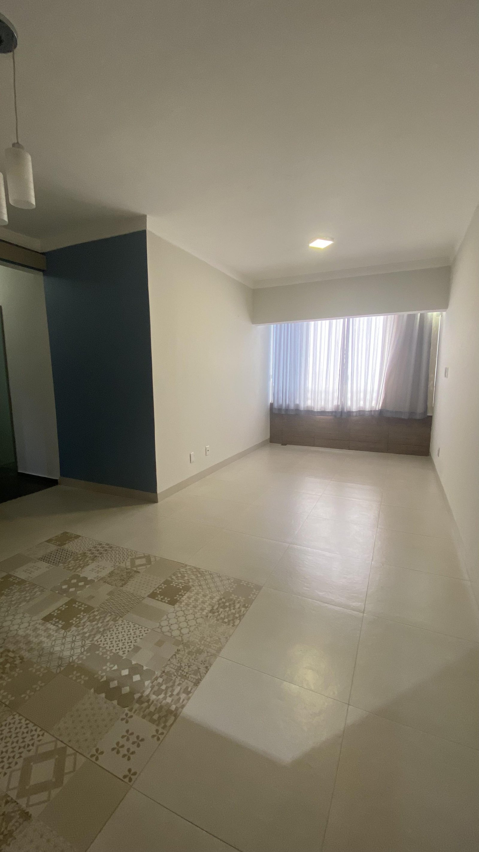 Apartamento à venda no Edifício Pôr do Sol em Cuiabá – 3 quartos, 80m² e reformado