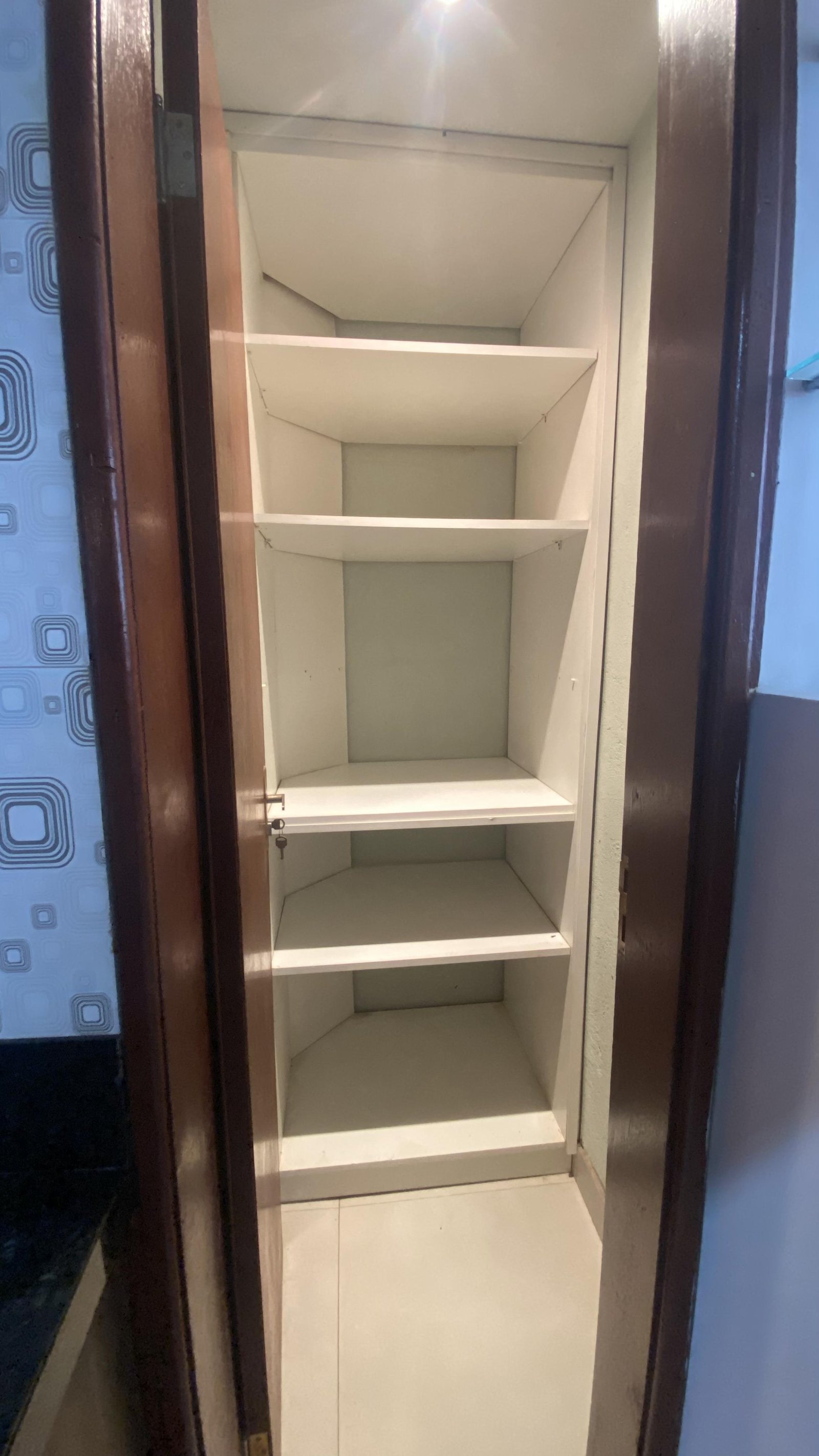 Apartamento à venda no Edifício Pôr do Sol em Cuiabá – 3 quartos, 80m² e reformado