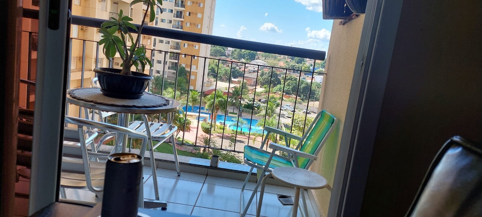Sol da Manha com 4 Quartos e 2 Vagas na Garagem Proximo ao Centro Politico