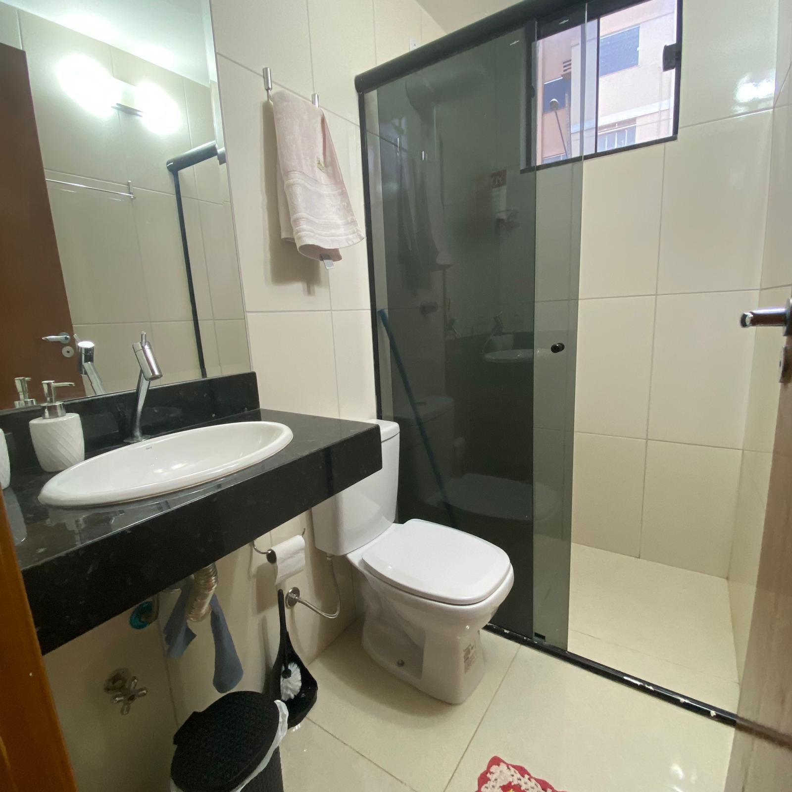 Apartamento todo reformado semimobiliado ao lado do parque das águas