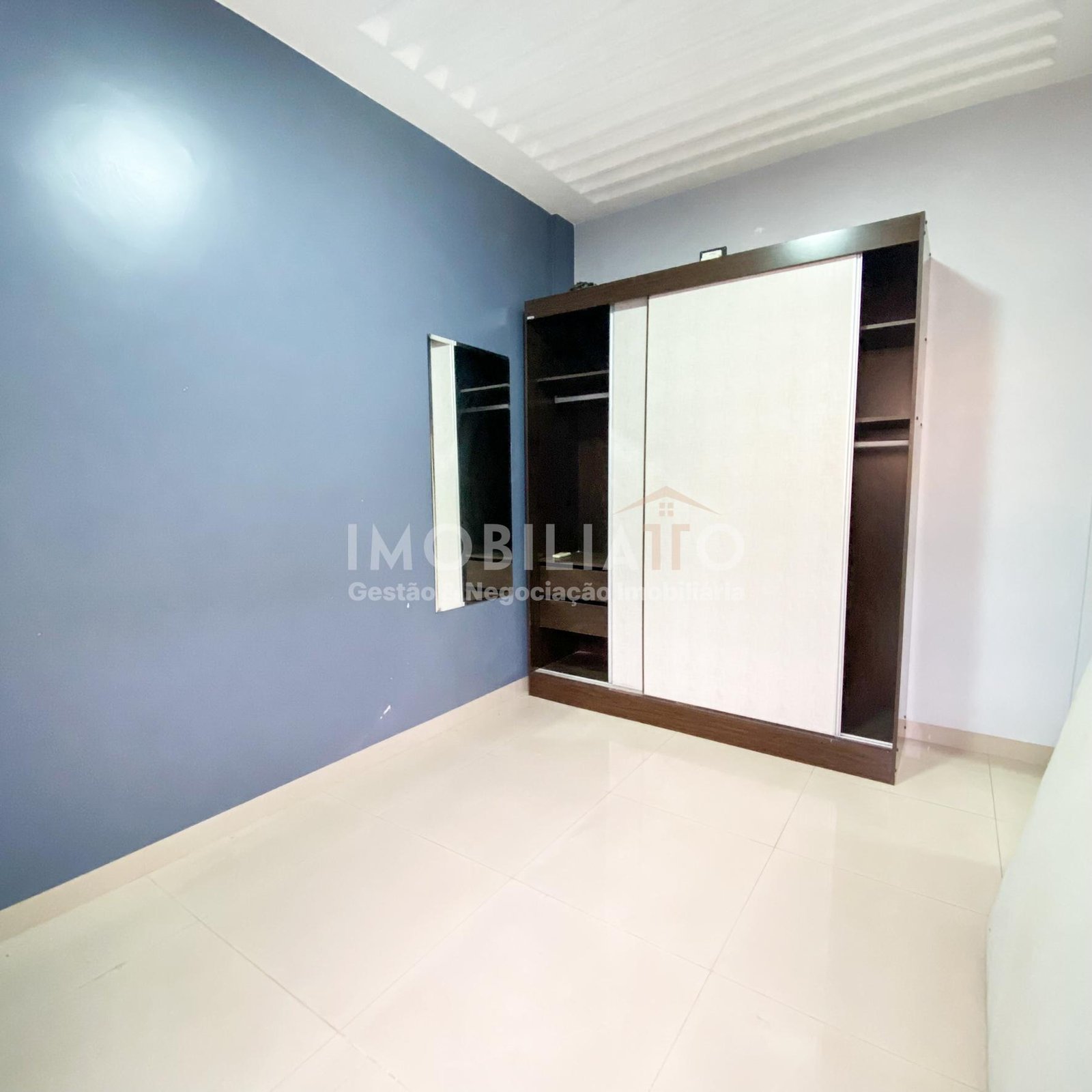 Apartamento com 2 Quartos à Venda no Bairro Porto – Sol da Manhã e Piscina