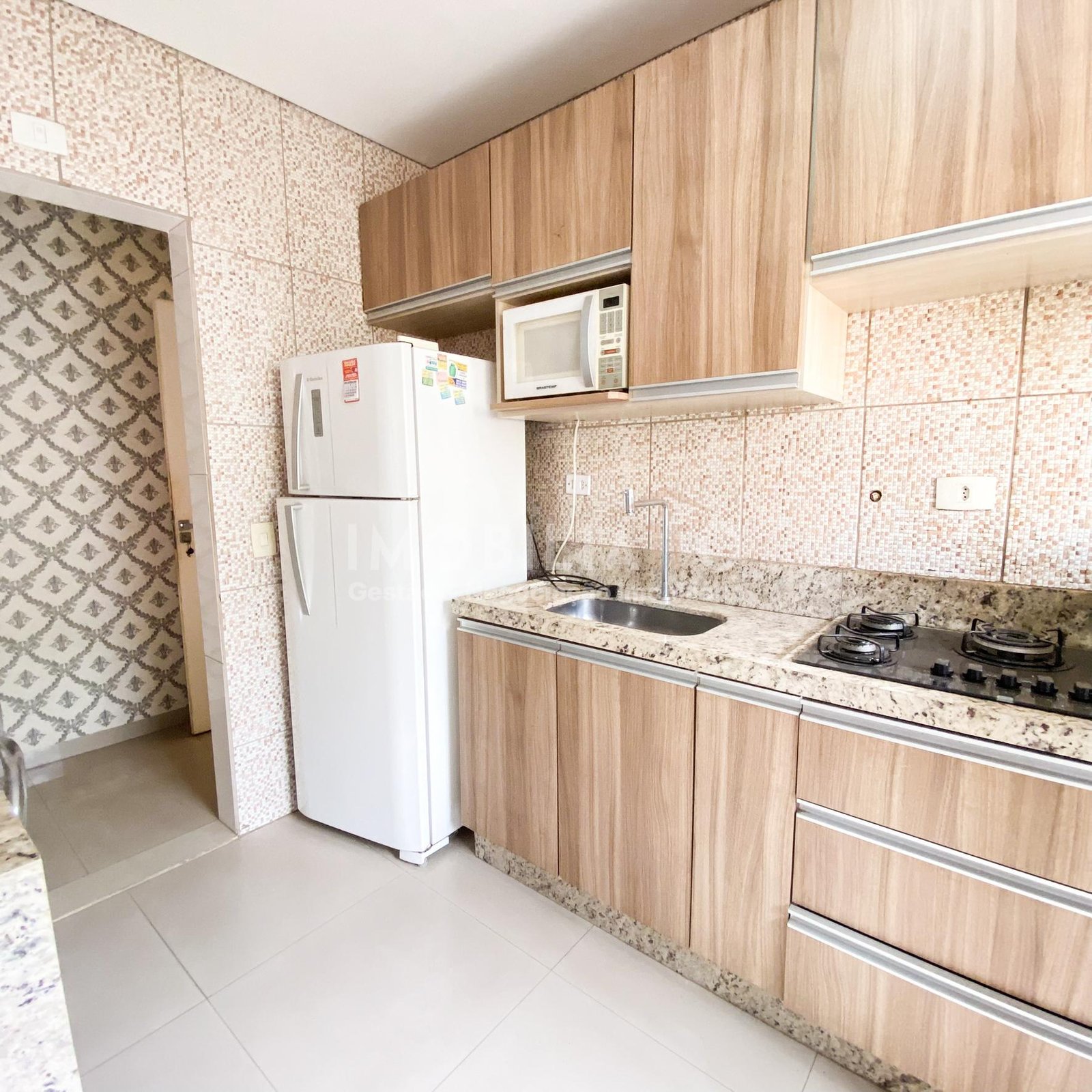 Apartamento com 2 Quartos à Venda no Bairro Porto – Sol da Manhã e Piscina