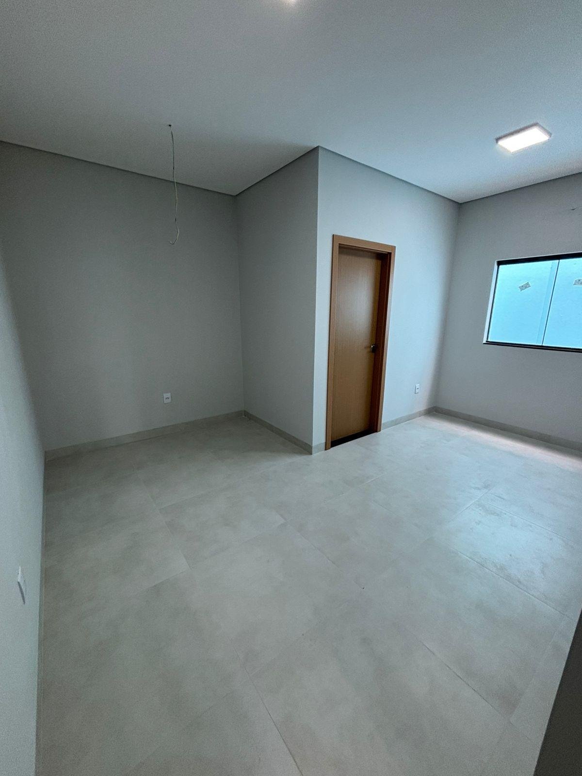 Casa Térrea à Venda no Bairro Santa Cruz, Cuiabá – 3 Quartos com Suíte e Espaço Gourmet