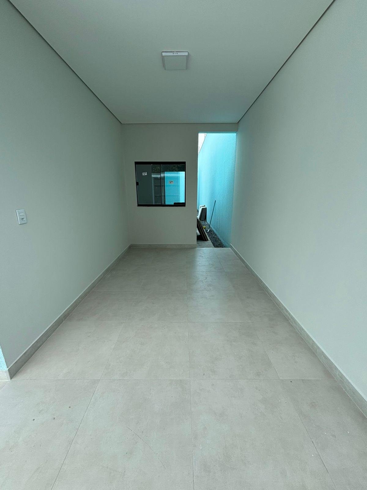 Casa Térrea à Venda no Bairro Santa Cruz, Cuiabá – 3 Quartos com Suíte e Espaço Gourmet