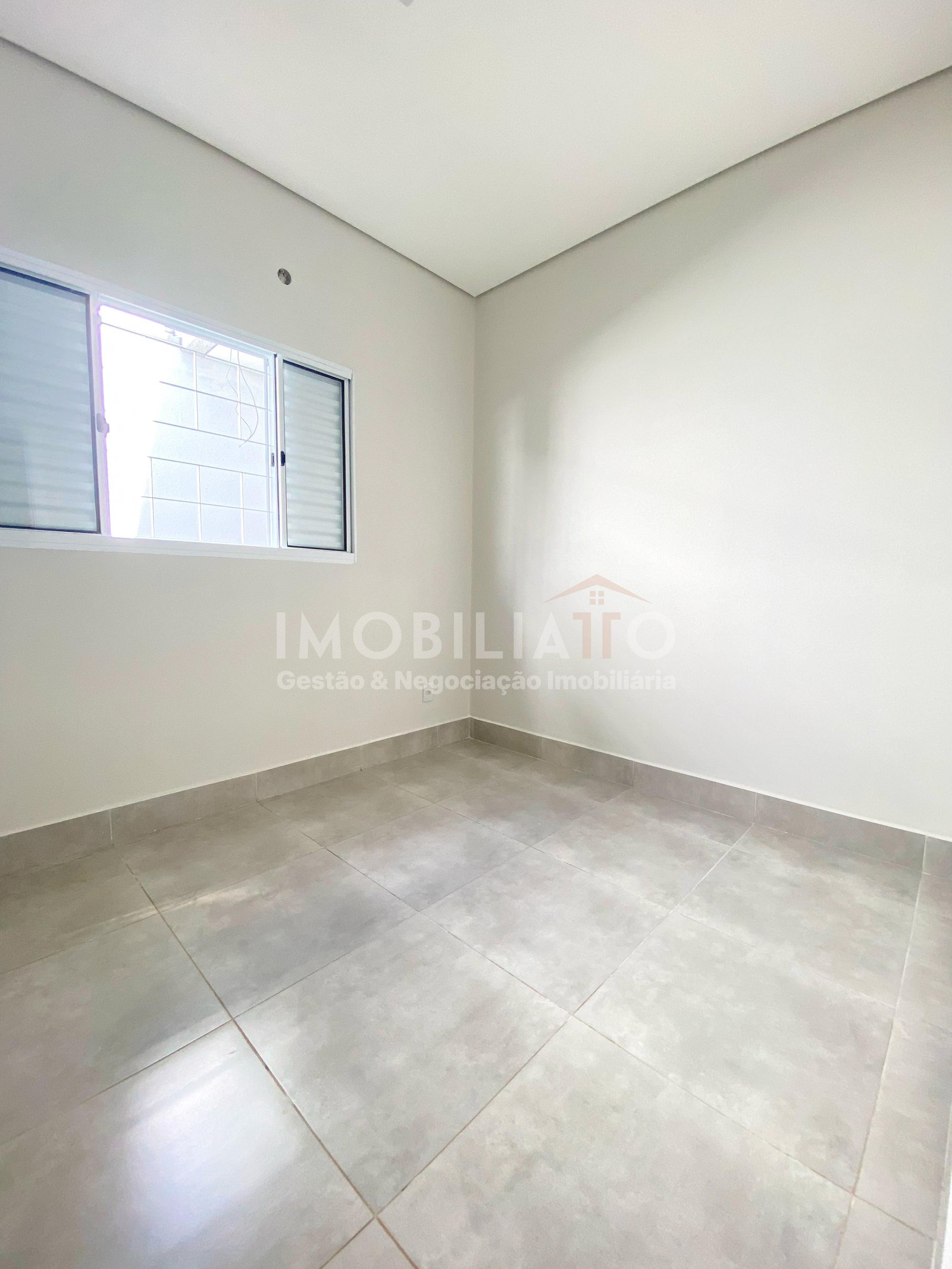 Casa Nova à Venda no Bairro Santa Cruz, Cuiabá – 3 Quartos, Suíte, Quintal e 2 Vagas!