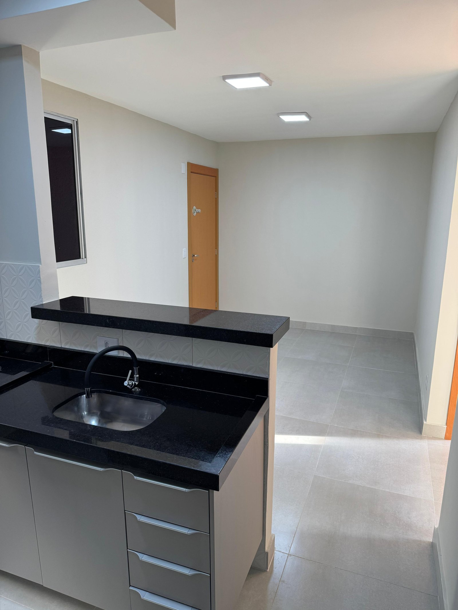 Apartamento com 2 Quartos à Venda no Chapada dos Buritis em Várzea Grande – Oportunidade!